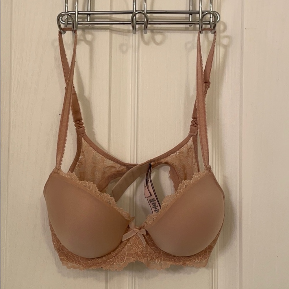 Victoria’s Secret Bra 32C